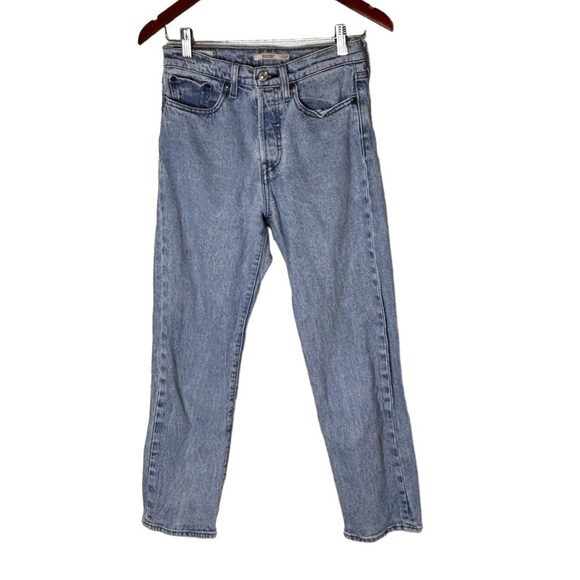 Levi's Women's Wedgie Straight Leg Jeans - Picture 3 of 11